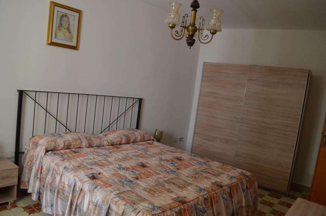 La Casa Di Angelo Hotell Bosa Eksteriør bilde