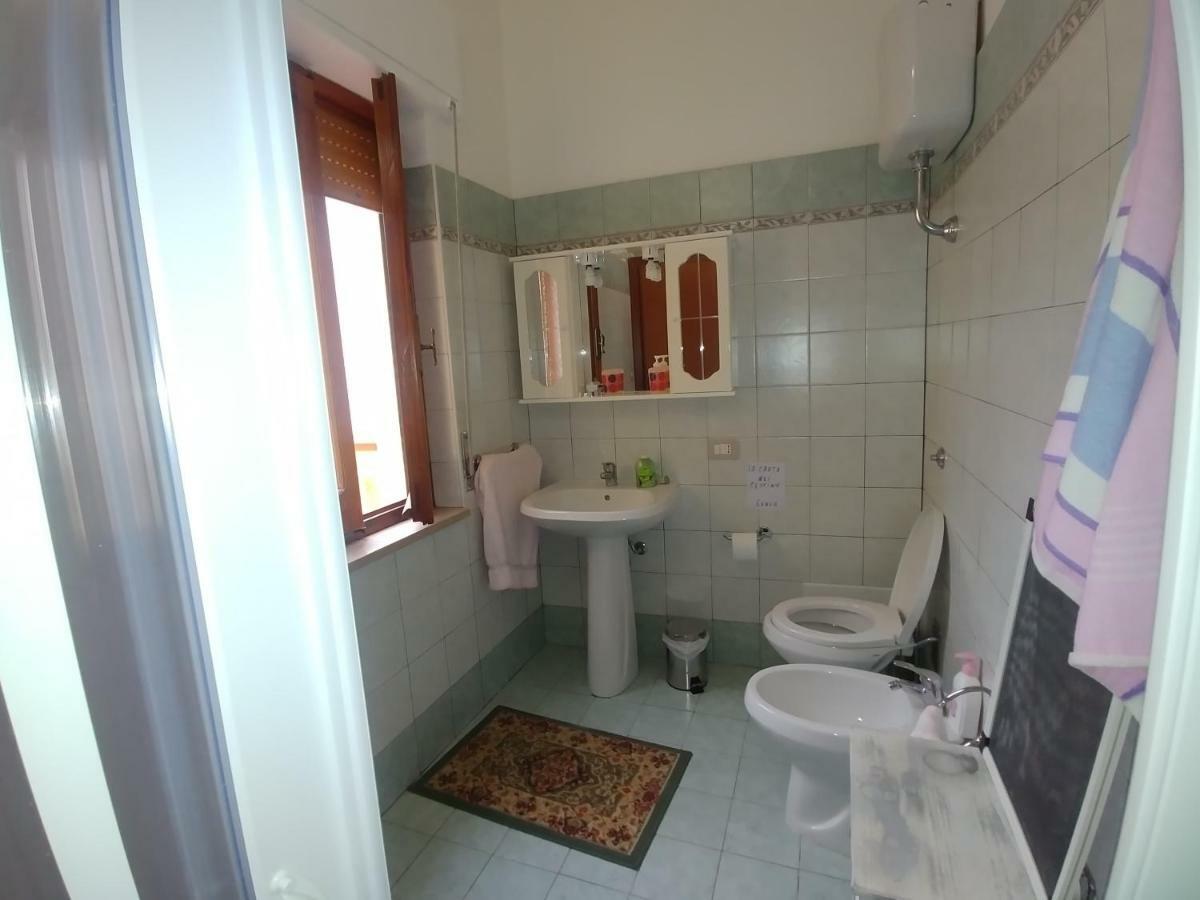 La Casa Di Angelo Hotell Bosa Eksteriør bilde