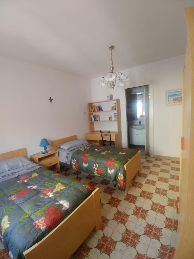 La Casa Di Angelo Hotell Bosa Eksteriør bilde